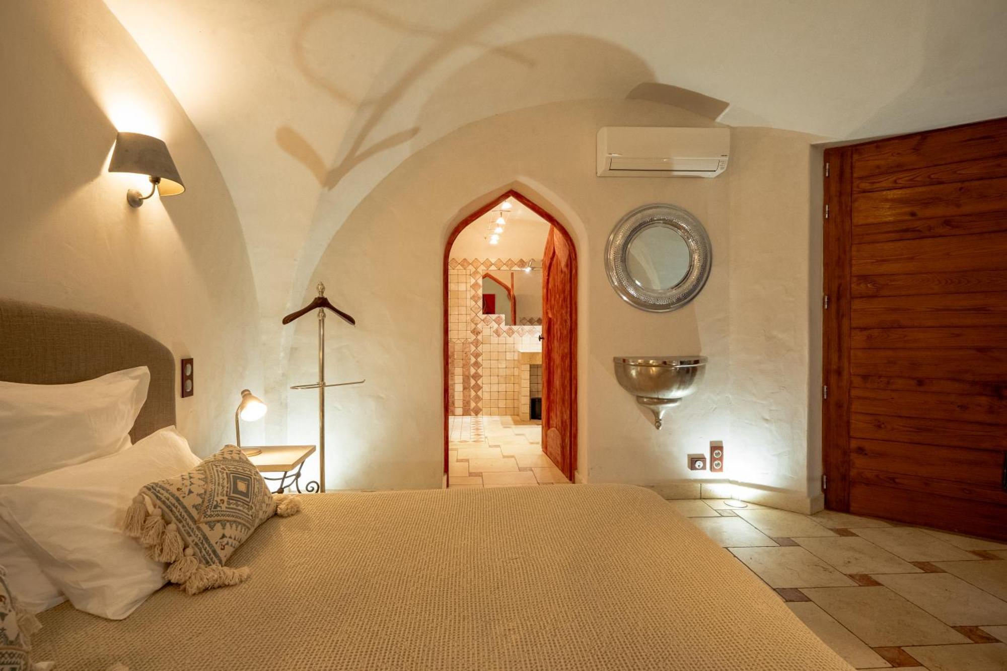 La Belle Vie Hotell Saint-Hilaire-dʼOzilhan Eksteriør bilde