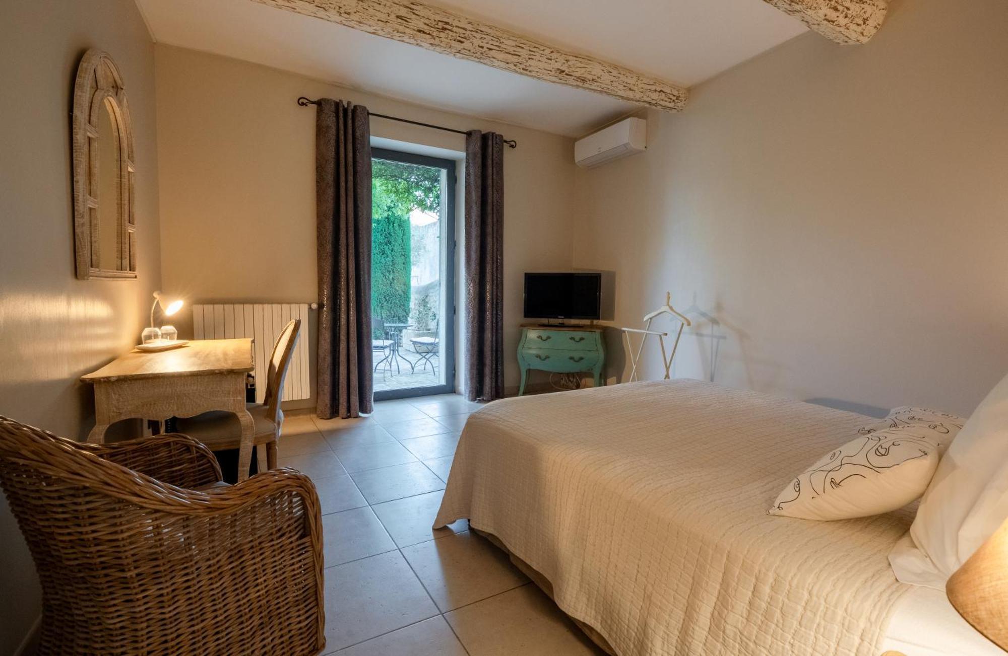 La Belle Vie Hotell Saint-Hilaire-dʼOzilhan Eksteriør bilde